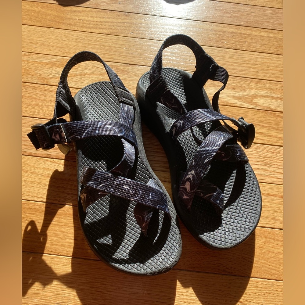 WOMEN'S Z/CLOUD ADJUSTABLE STRAP Medium-WIDTH CUSHIONED SANDAL